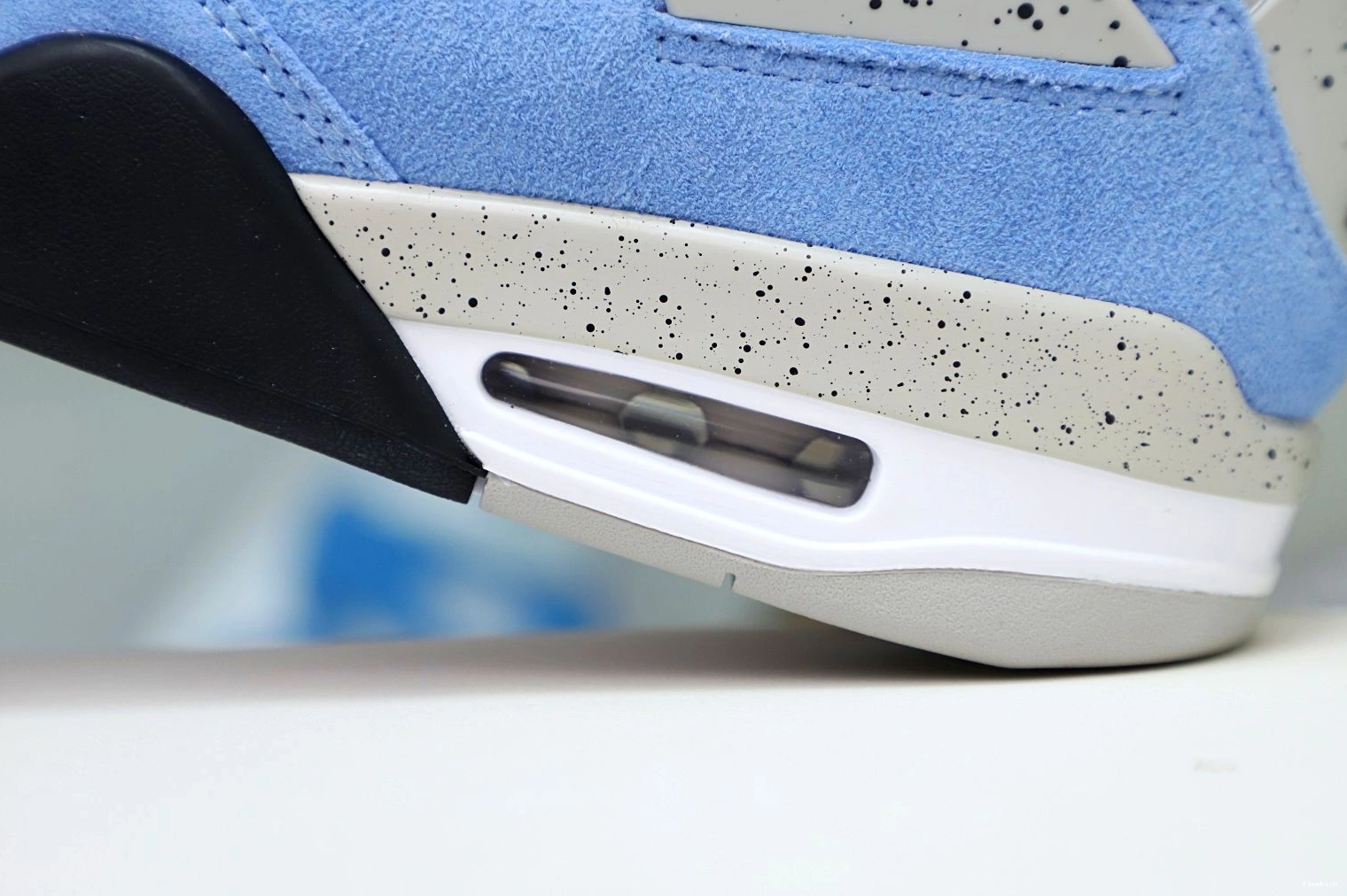 JORDAN BLUE AIR UNIVERSITY 4 0824